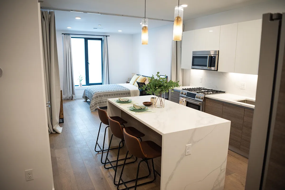 Building Photo - 30 Penniman Rd #206