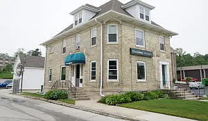 213-215 N Wisconsin St — Photo 1