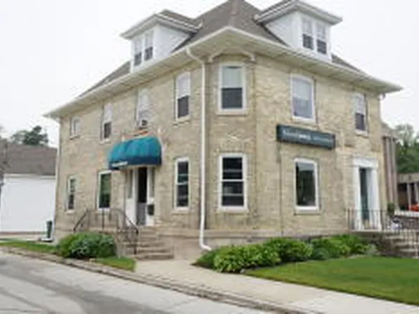 213-215 N Wisconsin St, Pt Washington, WI 53074
