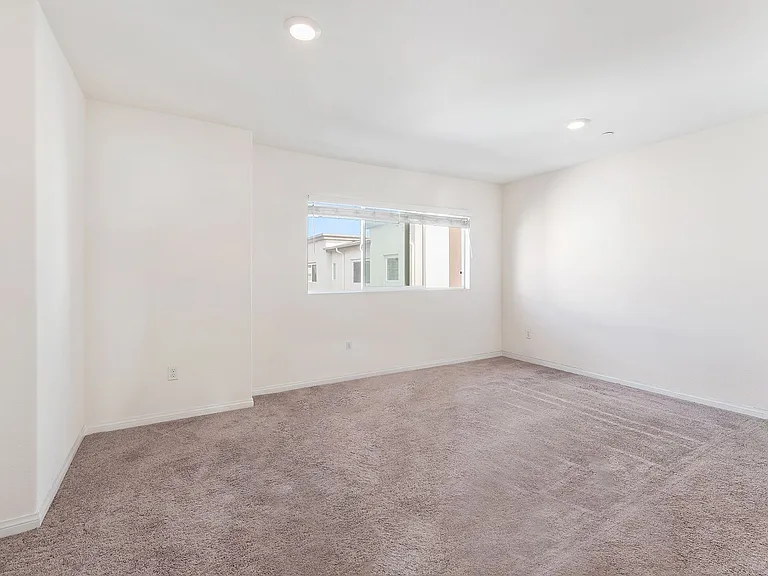 14055 Ruby Ln — Photo 16