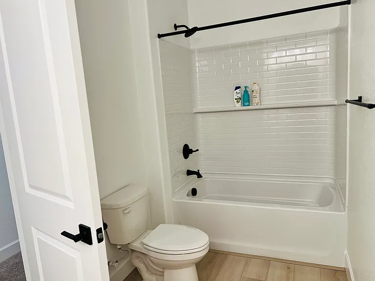 2671 Hickory Ln — Photo 4