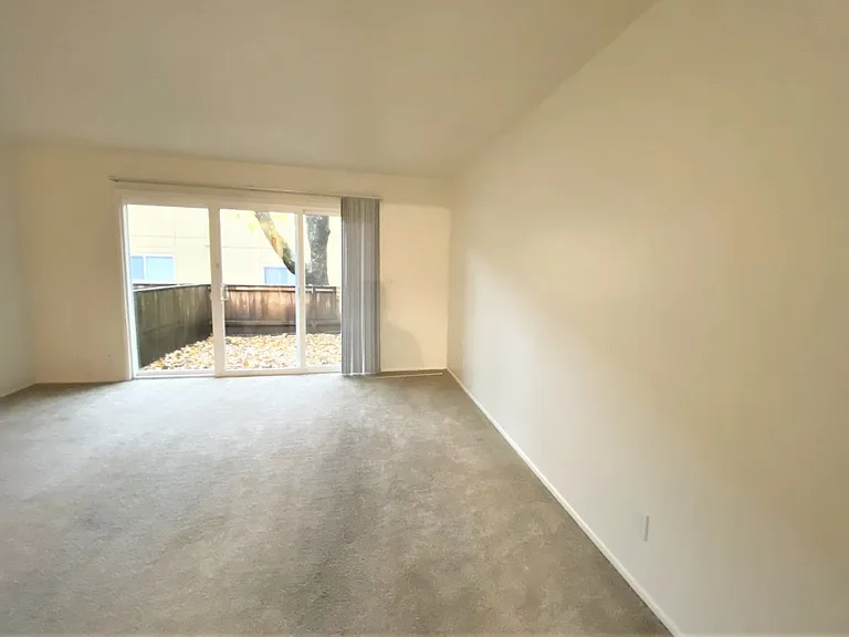 Fairmont Villa — Photo 62