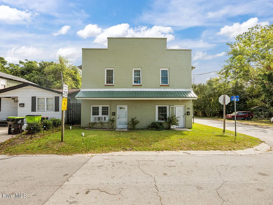 700 2nd Ave #A