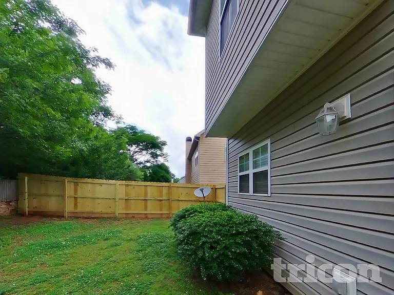 184 Village Park Dr — Photo 15