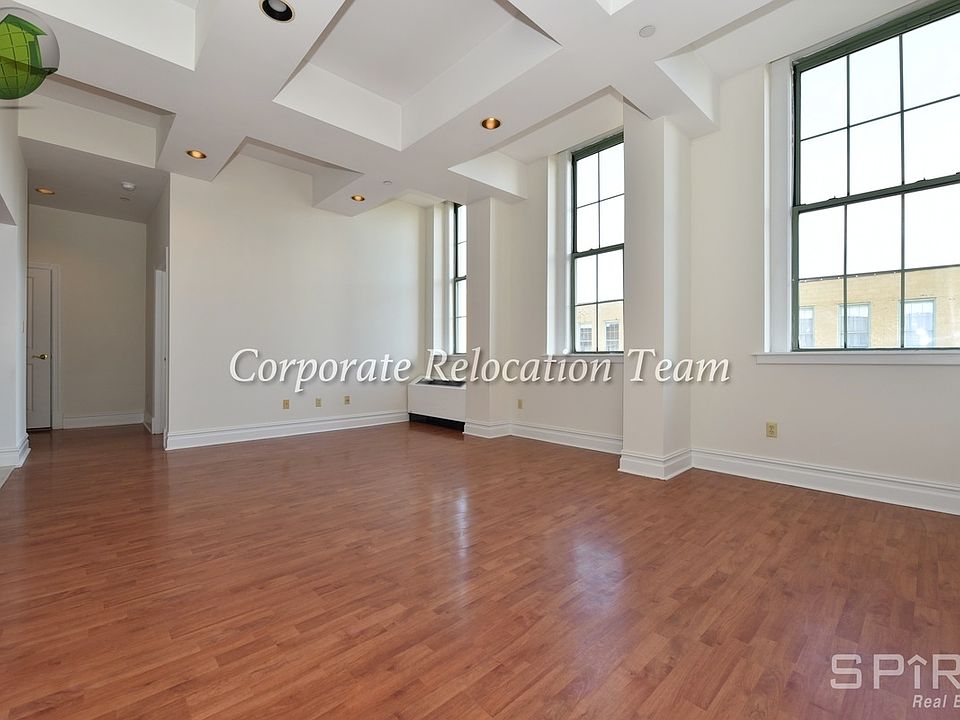 1st image of 45-02 Ditmars Blvd #516