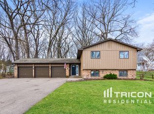 5940 Otter View Trl, White Bear Township, MN 55110