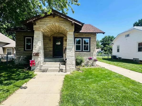603 E 5th St, Hastings, NE 68901