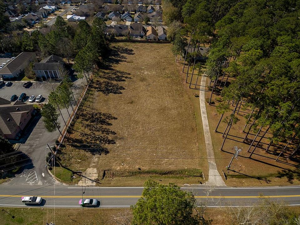 1st image of 3320 N Oak Street Ext