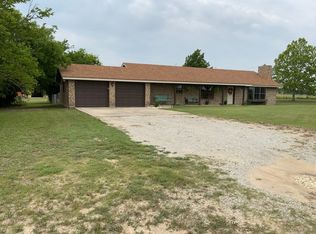 200 County Road 401a, Comanche, TX 76442