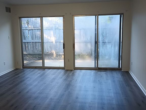 4th image of 865 Beech Ct APT A