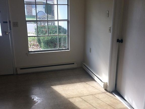 3rd image of 78A Buckingham Dr