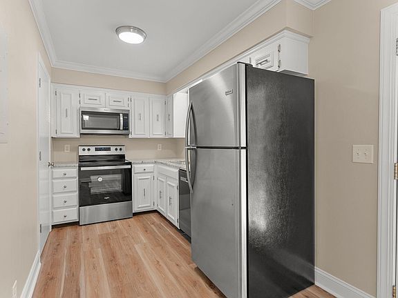 4th image of 4024 Woodmont Blvd #A