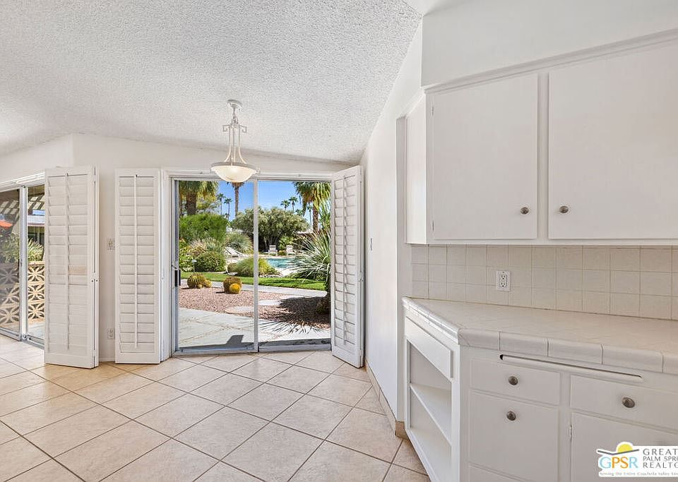 1st image of 1889 E Tachevah Dr