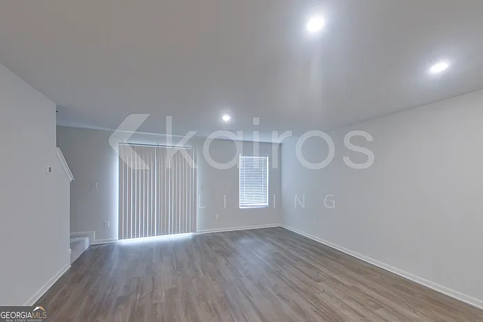 371 Ironwood Ct — Photo 2
