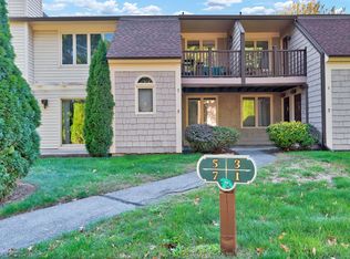 5 Little Oak Ln UNIT 5, Rocky Hill, CT 06067