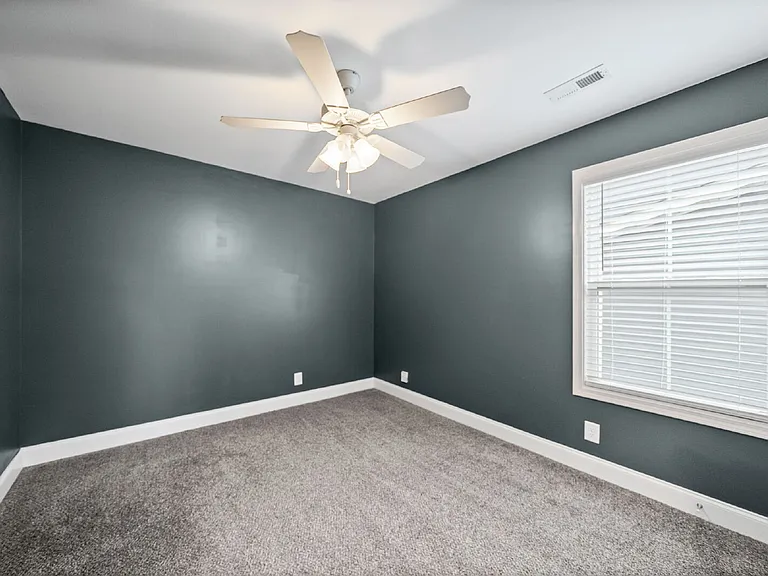 204 King Rd — Photo 21