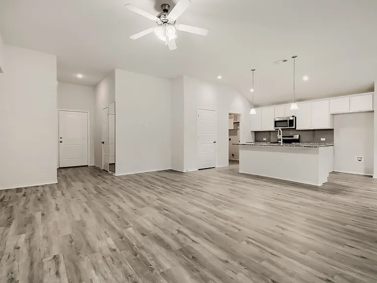 1300 Avenue C — Photo 16