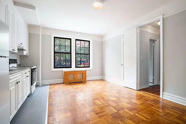 Rented by Balen Real Estate, LLC | media 2