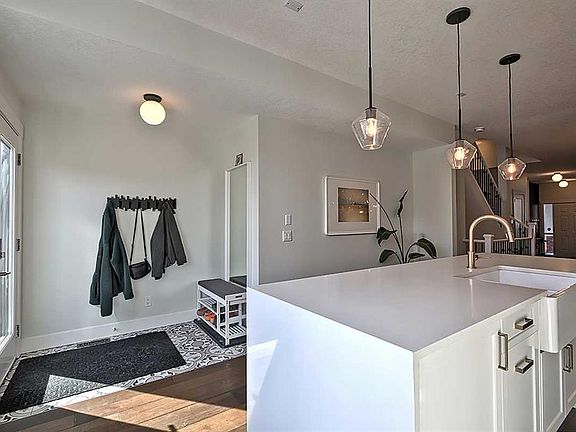 5th image of 2438 W 25th St SW
