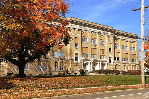 Spacious Living at Heritage Lofts, Piqua Photo 1