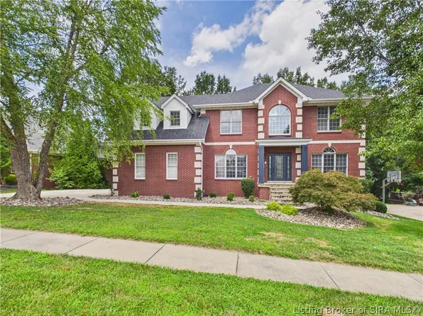 2007 Plum Woods Court, Sellersburg, IN 47172