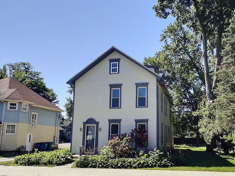 1st image of 510 1st St