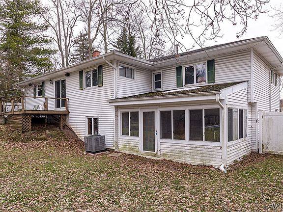 5th image of 1361 Staley Rd