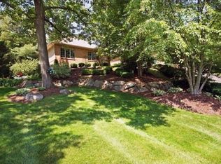 5084 Pinewood Dr, Brighton, MI 48116