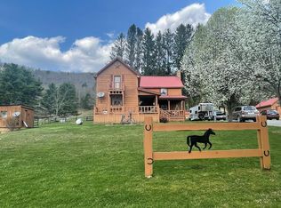 861 Sugar Maple Rd, Camp Creek, WV 25820