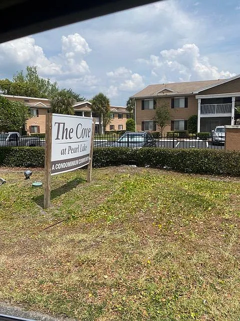 175 Pearl Lake Cswy — Photo 1