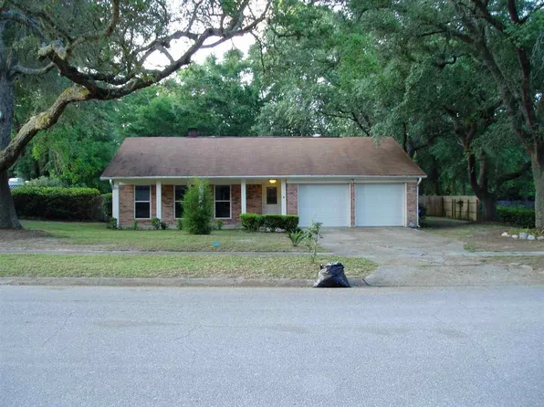 4328 Burtonwood Dr, Pensacola, FL 32514