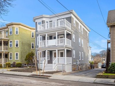 29-31 Cushing St #1, Cambridge, MA, 02138