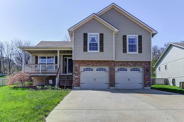 1st image of 436 Foot Hill Dr