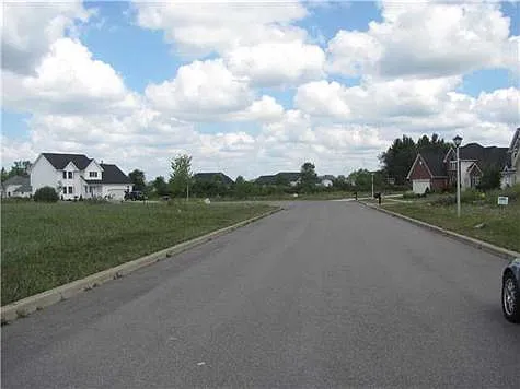 9 Joseph Dr photo 1