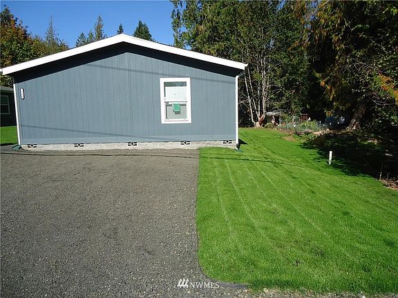 5th image of 2090 E Crestview Dr