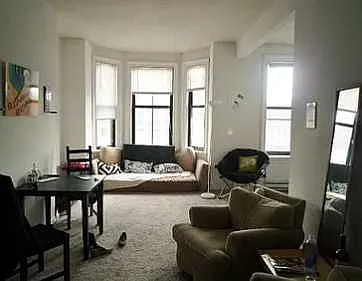 3 bed, 1.5 bath, $4,650 — Photo 2