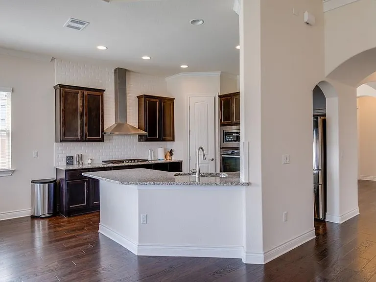 9600 Ivalenes Hope Dr — Photo 11