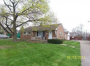 2902 Voorheis Rd, Waterford, MI 48328