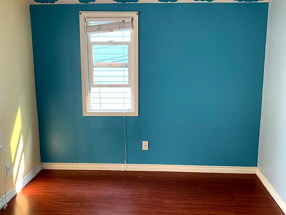 4th image of 615 Linden Ave #B