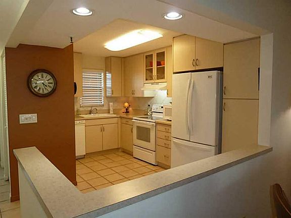 4th image of 2400 Deer Creek Cc Boulevard #705-1