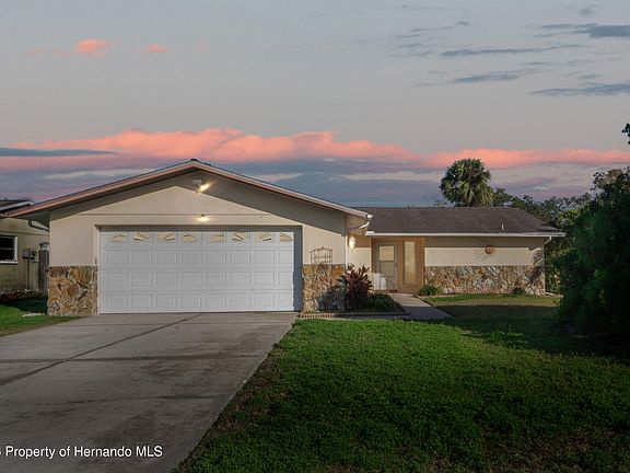 2nd image of 6724 Crossbow Ln