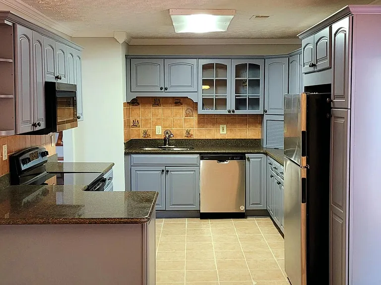 2915 Lajean Dr — Photo 12