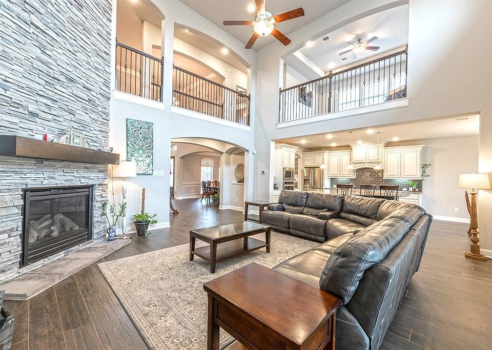 1st image of 17326 Daylamani Dr