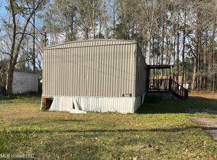 1928 Broadmoor Dr, Gautier, MS 39553