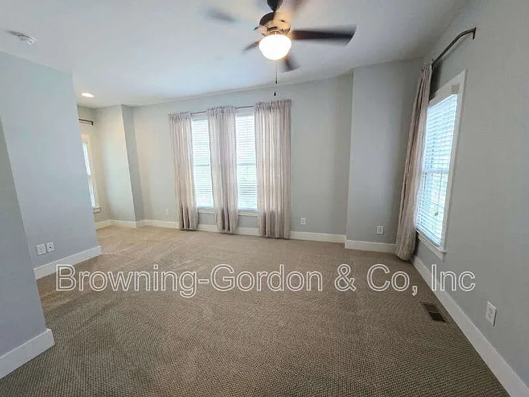4017 Elkins Aly — Photo 12