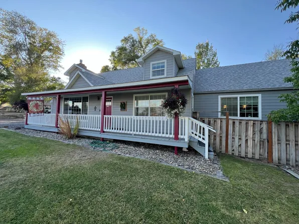 220 N Saginaw Ave, Hines, OR 97738