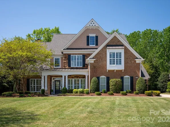 2610 Creek Manor Dr, Waxhaw, NC 28173