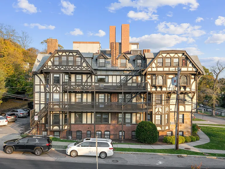 124 Commonwealth Ave #4 — Photo 21