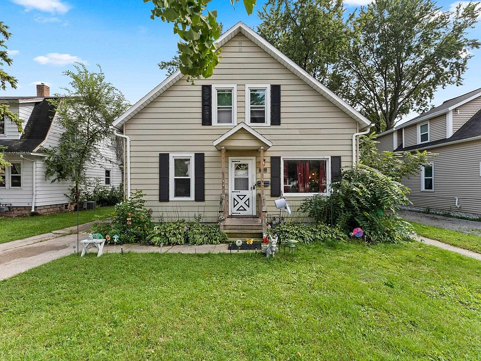 1st image of 1518 Elm St