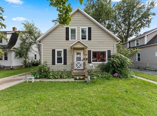 1518 Elm St, Green Bay, WI 54302